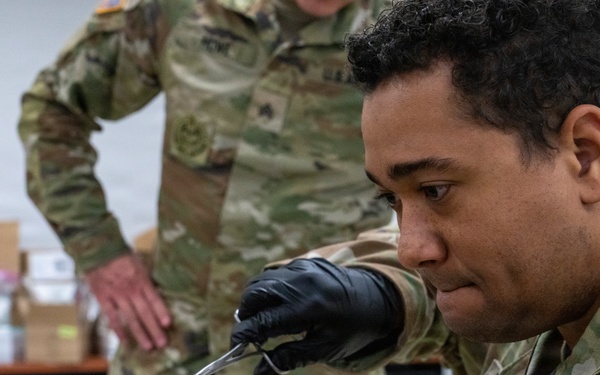 Army Reserve Soldiers revalidate combat medic skills in ad hoc course