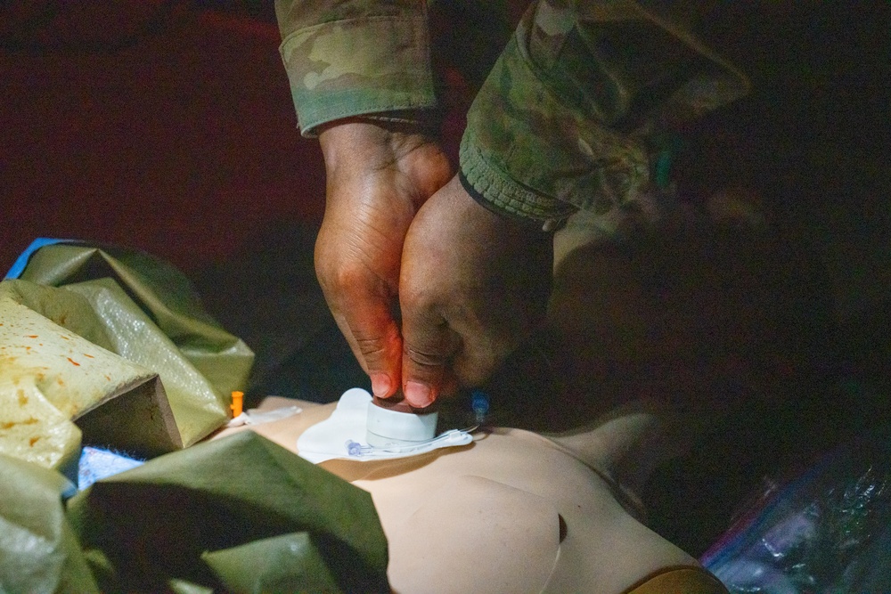 Army Reserve Soldiers revalidate combat medic skills in ad hoc course