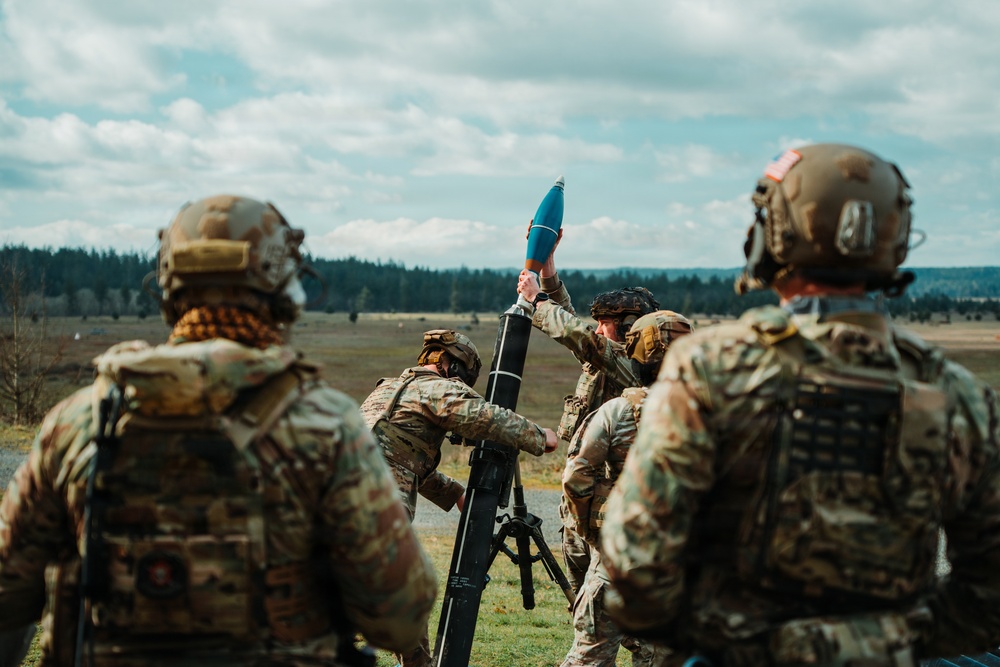 1st SFG(A), 5th SFAB, 7th ID enhance combat power with joint mortar training