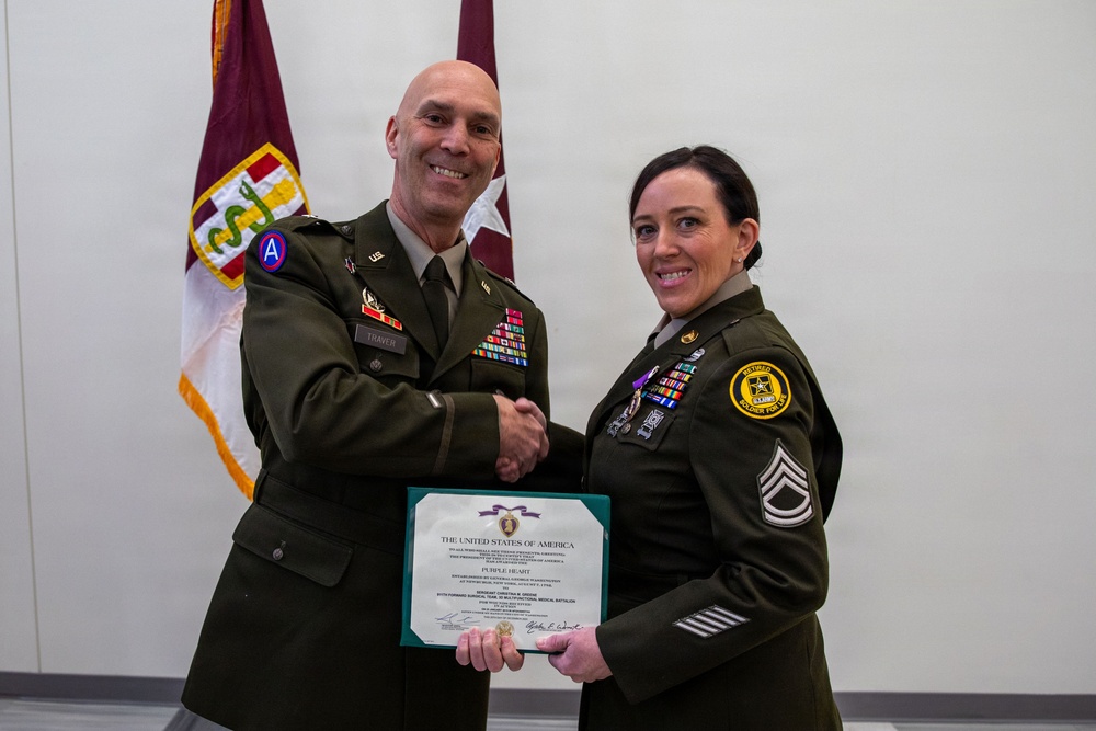 Army Reserve medic receives Purple Heart during retirement ceremony