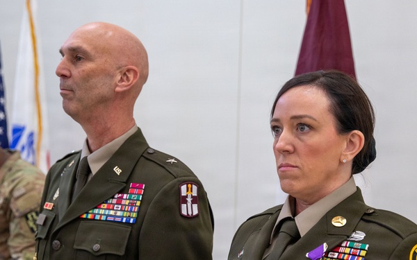 Army Reserve medic receives Purple Heart during retirement ceremony
