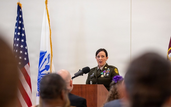 Army Reserve medic receives Purple Heart during retirement ceremony