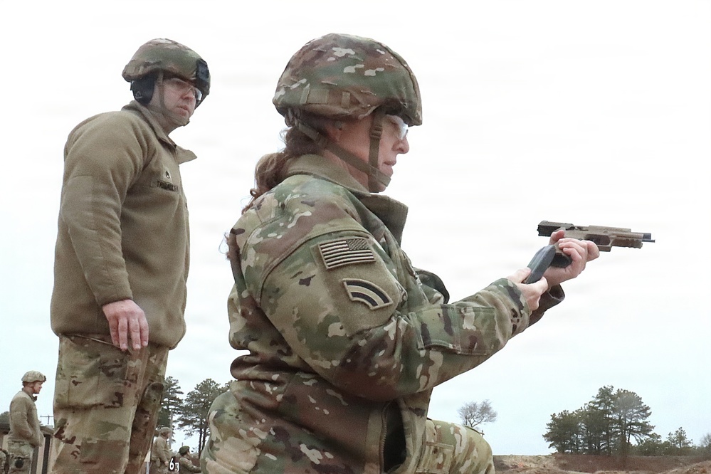 JB MDL- 1 BN, 150 AVIATION, PISTOL QUALIFICATION