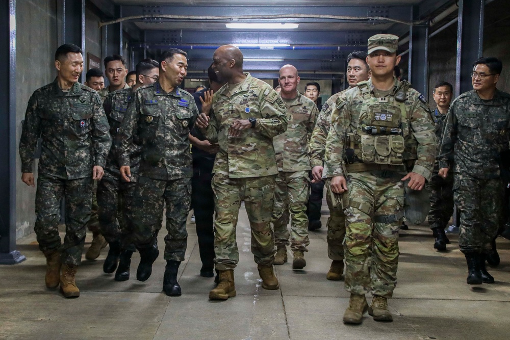 CFC Commander and ROK JCS Chairman Assess Combined Defense Posture at CP-TANGO During Freedom Shield 26