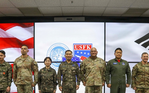 CFC Commander and ROK JCS Chairman Assess Combined Defense Posture at CP-TANGO During Freedom Shield 26