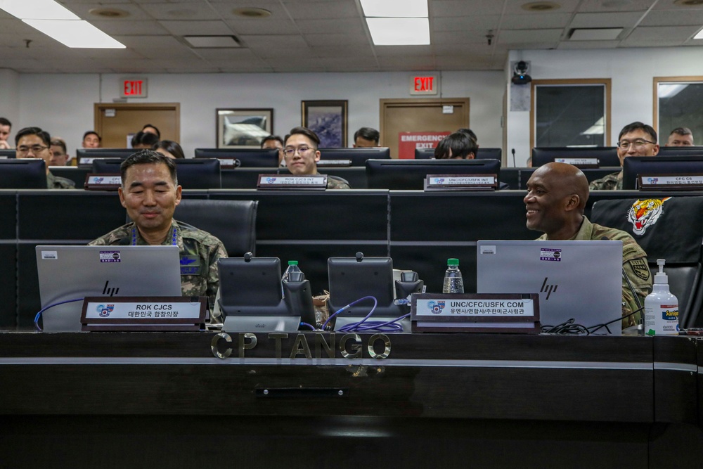 CFC Commander and ROK JCS Chairman Assess Combined Defense Posture at CP-TANGO During Freedom Shield 26