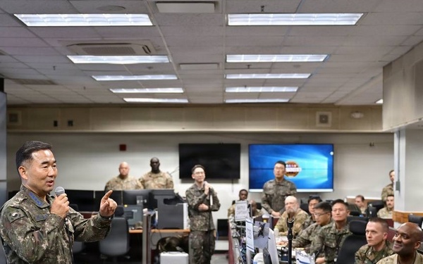 CFC Commander and ROK JCS Chairman Assess Combined Defense Posture at CP-TANGO During Freedom Shield 26