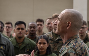 1st MAW commanding general’s final flight