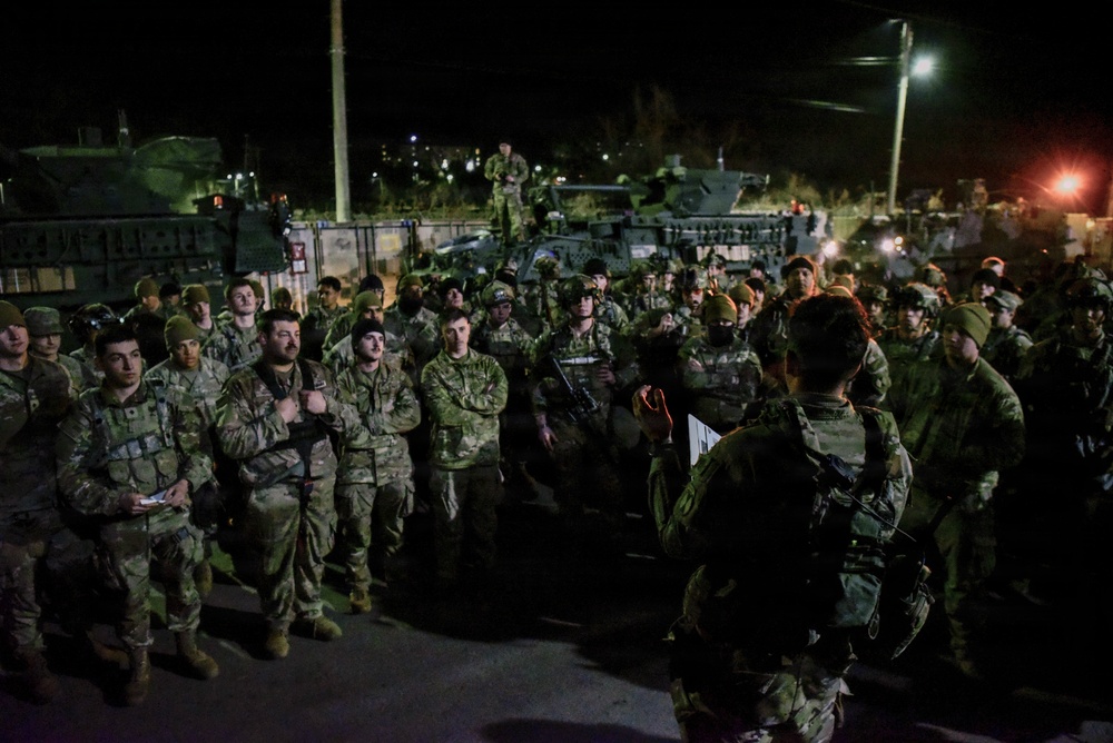 2-2 SBCT conducts tactical movement and defense training