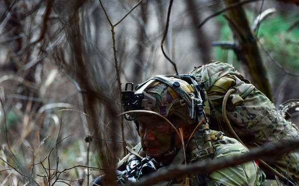 2-2 SBCT conducts tactical movement and defense training