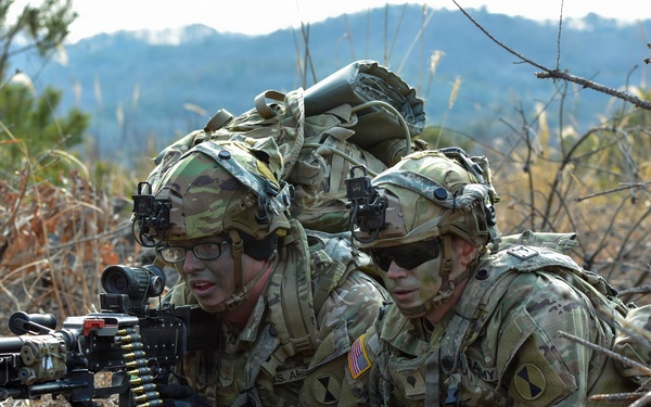 2-2 SBCT conducts tactical movement and defense training