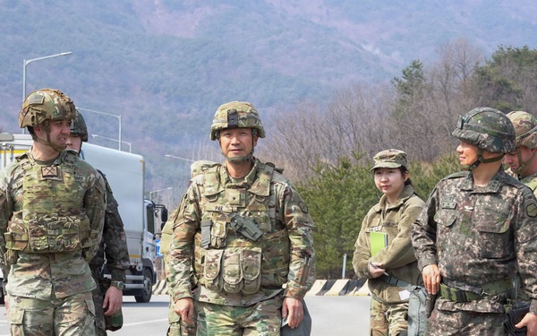 Commanding general observes combined sustainment operations