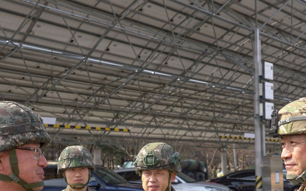 Senior leaders discuss convoy support operations