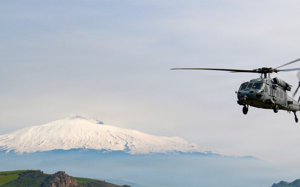 HSC-28 TRAINING FLIGHT