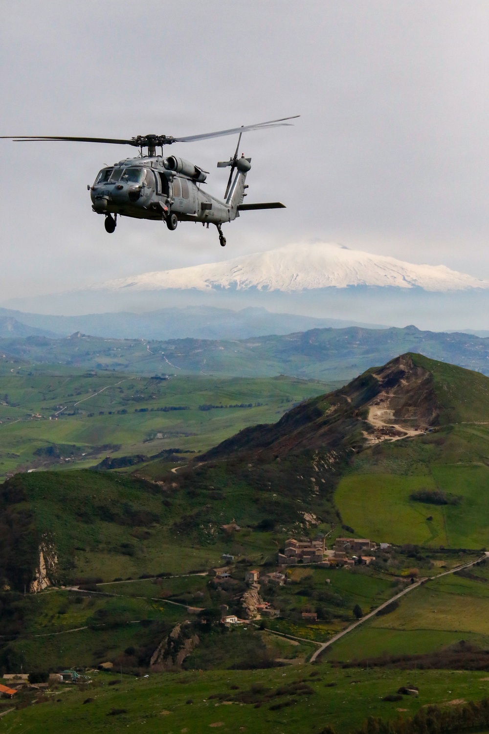 HSC-28 TRAINING FLIGHT