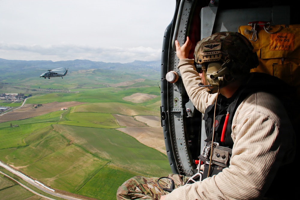 HSC-28 TRAINING FLIGHT