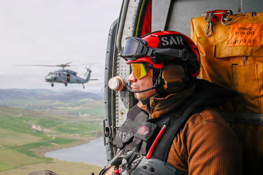 HSC-28 TRAINING FLIGHT