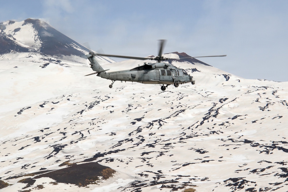 HSC-28 TRAINING FLIGHT