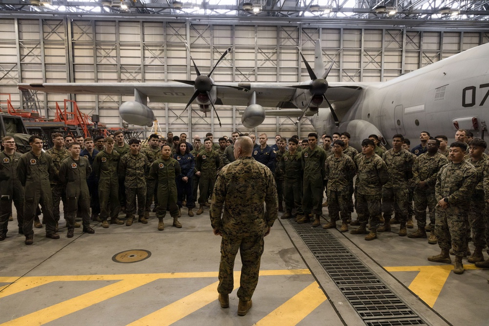 Maj. Gen. Annibale’s final visit to MAG-12