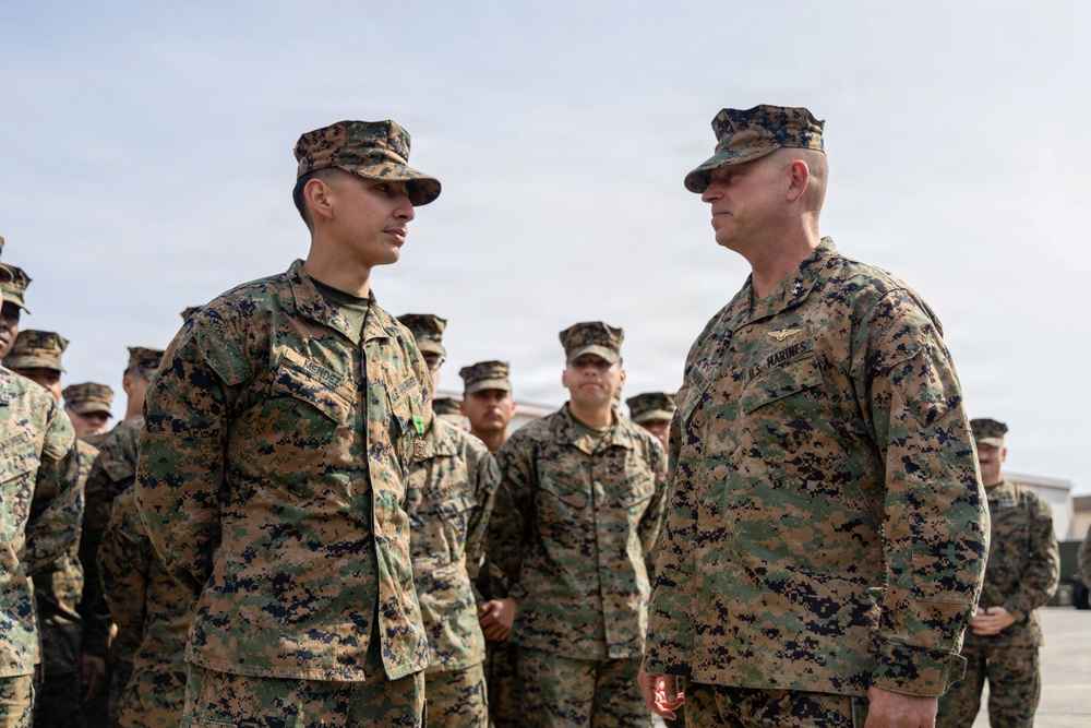 Maj. Gen. Annibale’s final visit to MAG-12