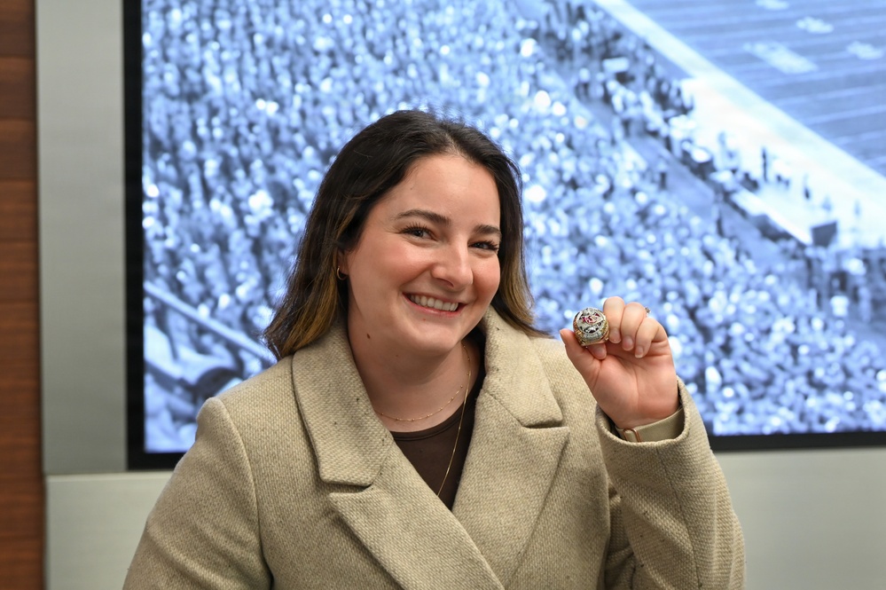 Fort Leavenworth leaders visit Chiefs facility, stadium