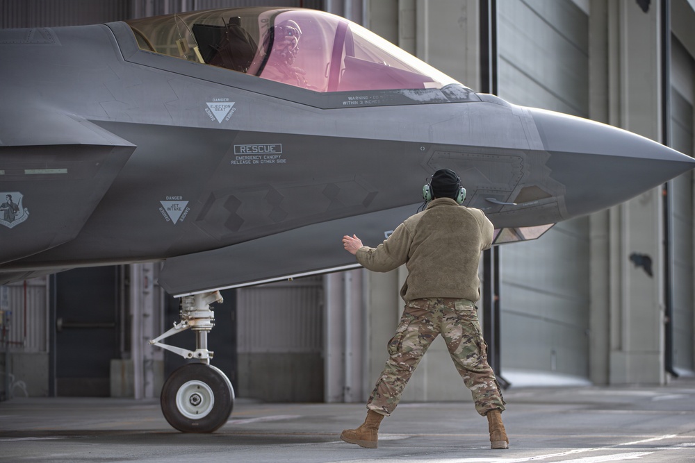 A Taste of Springtime Takeoffs