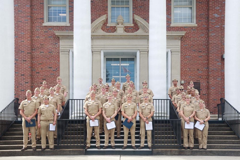Pensacola Naval Officers Recognized for Volunteer Work in the Community