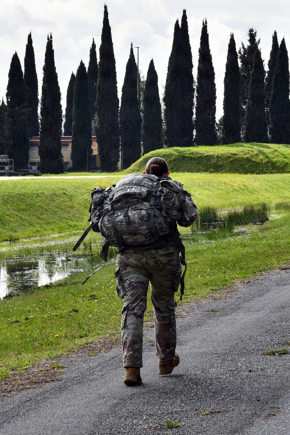 HHC Soldiers train for the Best Warrior Competition 2026 at Camp Darby