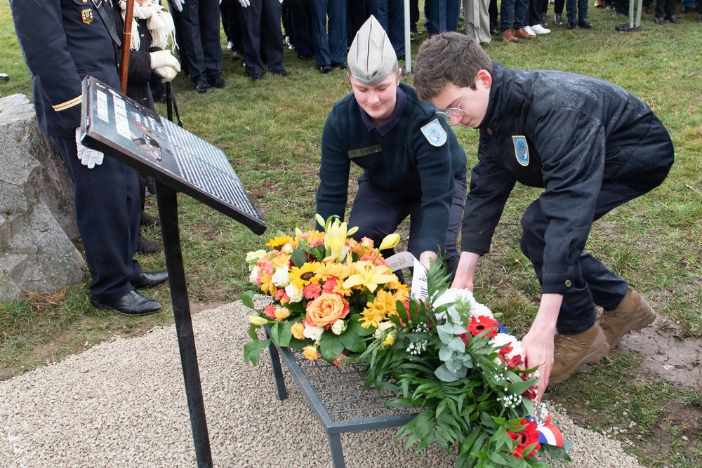 Massachusetts National Guardsmen, French students honor fallen WWII Airman, Master Sgt. Thomas Pop Virnelli