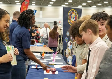 Inspiring the Next Wave of Navy Public Health Leaders at “Xpedition: Port of Call” Career Expo
