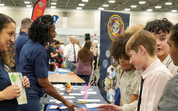 Inspiring the Next Wave of Navy Public Health Leaders at “Xpedition: Port of Call” Career Expo