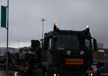 CORE 26| Norwegian, U.S. Marine Reserve Forces Partner to Secure Arctic Convoy Route