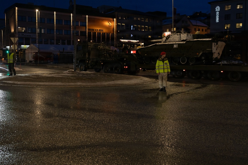 CORE 26| Norwegian, U.S. Marine Reserve Forces Partner to Secure Arctic Convoy Route