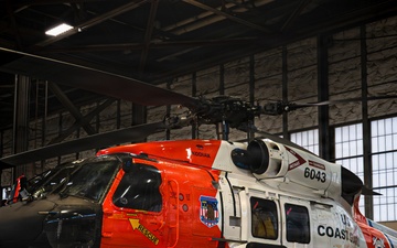 Coast Guard Air Station Kodiak hosts helicopter tours for military partners