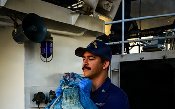 Coast Guard offloads 183 pounds of illicit drugs in international waters