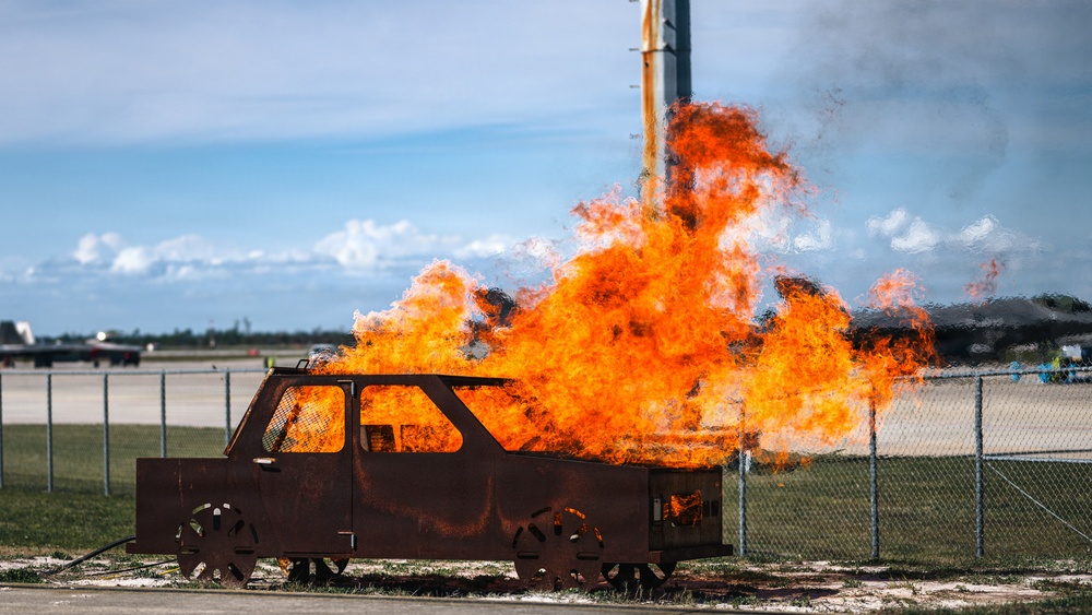 325th CES respond to simulated vehicle fire during Noble Panther 26-4