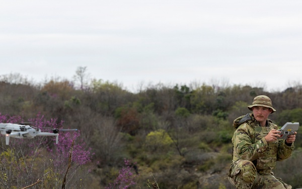 36th Engineer Soldier lands a Skydio Drone