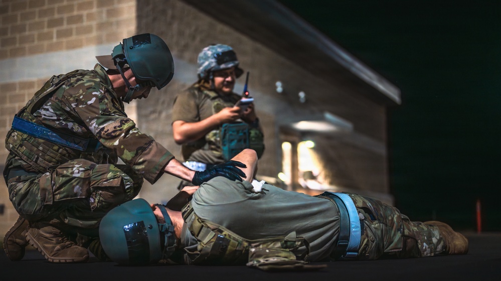 325th MUNS perform TCCC during Noble Panther 26-4