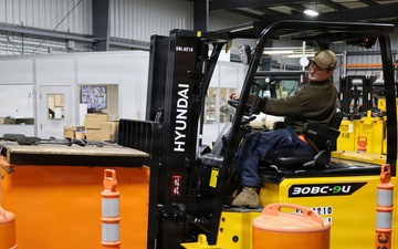 NAVSUP FLC Puget Sound MHE program focused on fleet sustainment