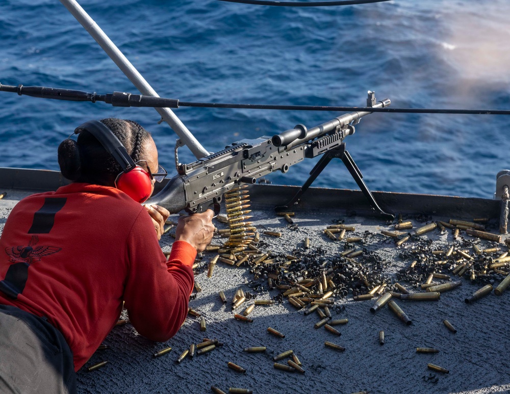 Kearsarge Conducts a Live Fire Exercise