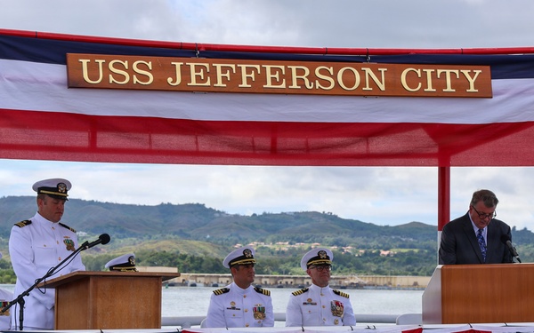 USS Jefferson City Holds Change of Command