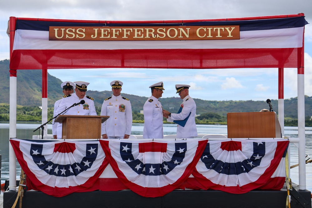 USS Jefferson City Holds Change of Command