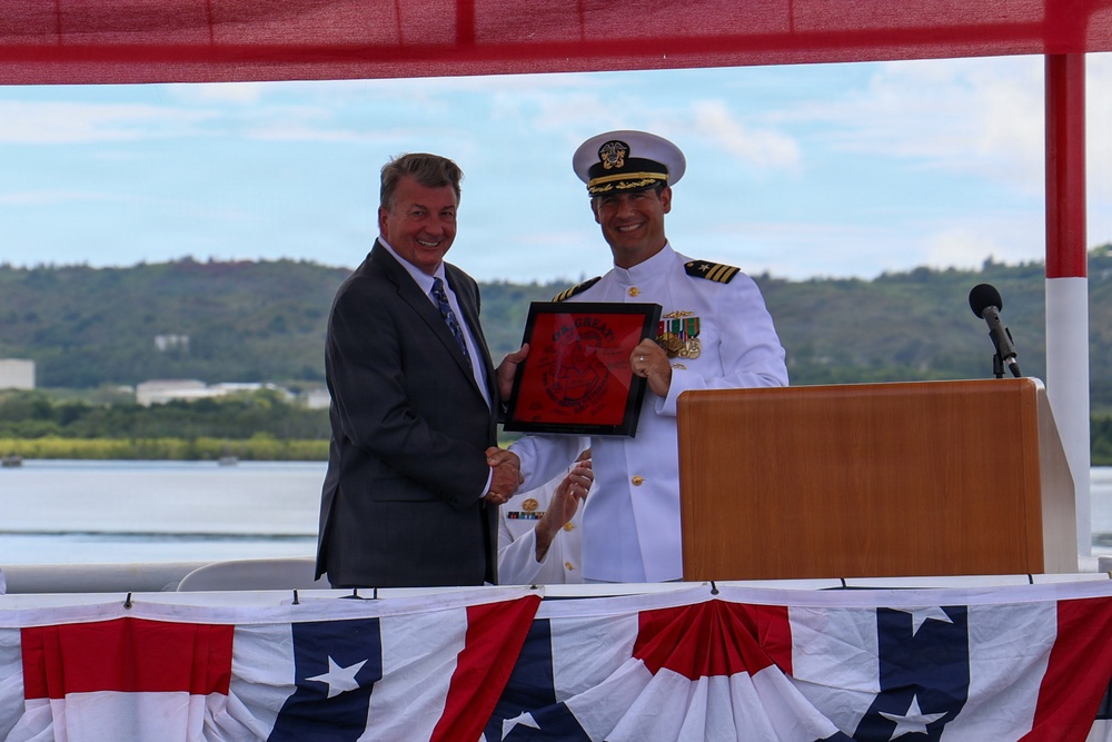 USS Jefferson City Holds Change of Command