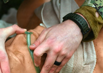 Seabees Complete TCCC Training