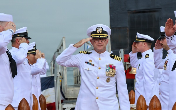 USS Jefferson City Holds Change of Command