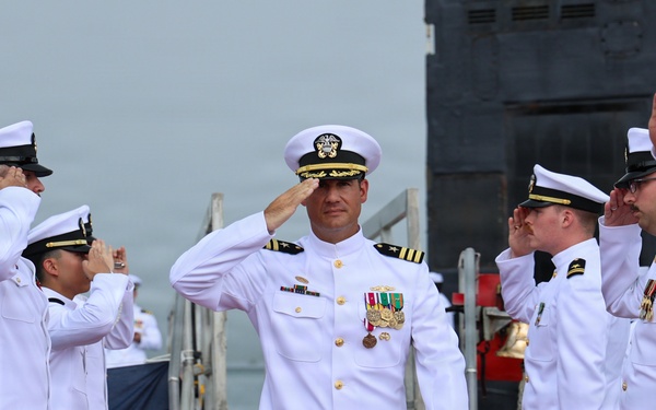 USS Jefferson City Holds Change of Command