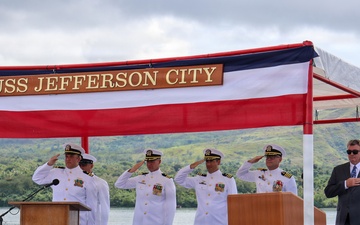 USS Jefferson City Holds Change of Command