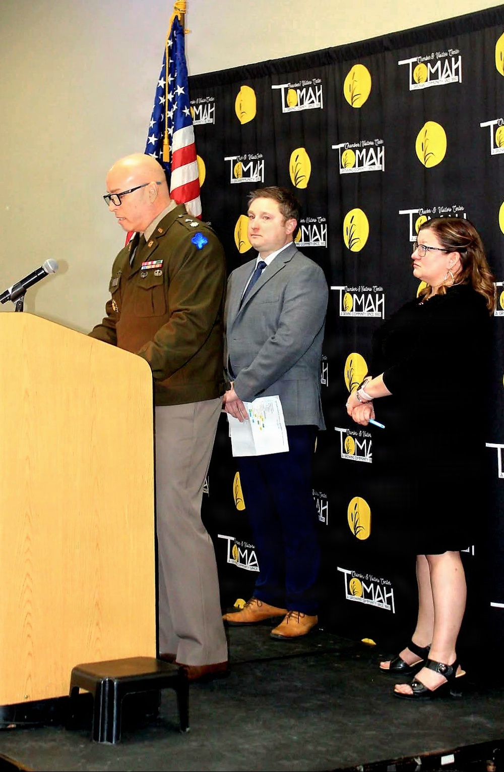 Fort McCoy Garrison leaders take part in 2026 banquet for Tomah Chamber of Commerce