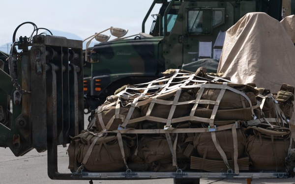 USNS Guam docks at MCAS Iwakuni
