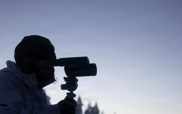 Recon Marines sharpen winter warfighting skills in Sweden